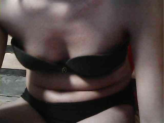 HornyNica webcam