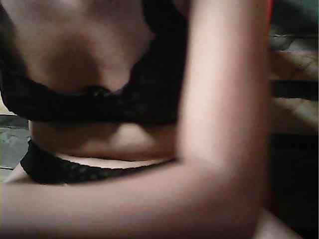 HornyNica webcam