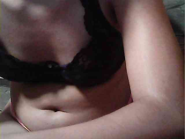 HornyNica webcam
