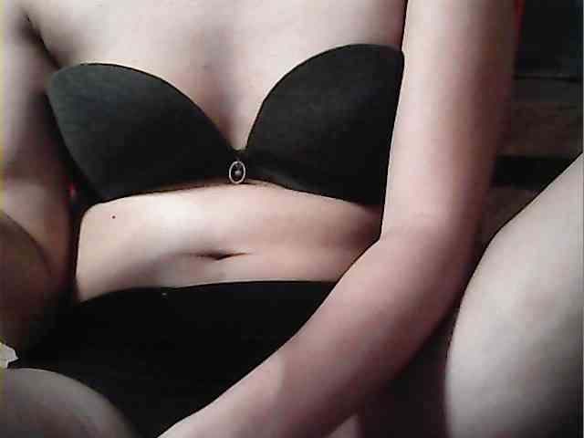 HornyNica webcam
