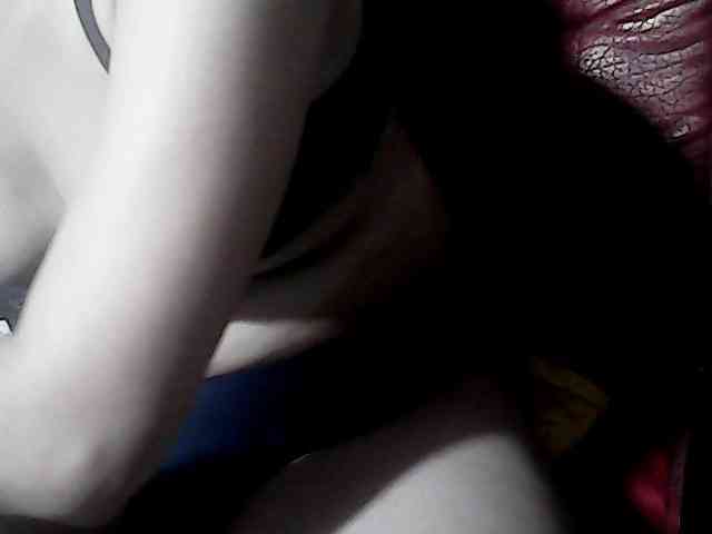 HornyNica webcam