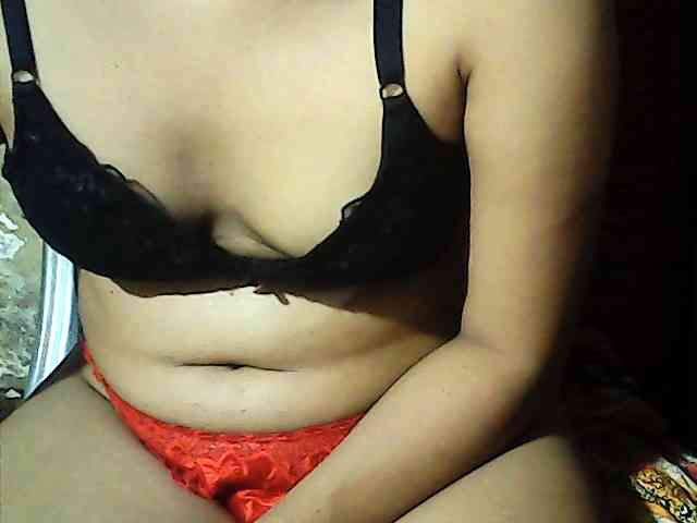HornyNica webcam