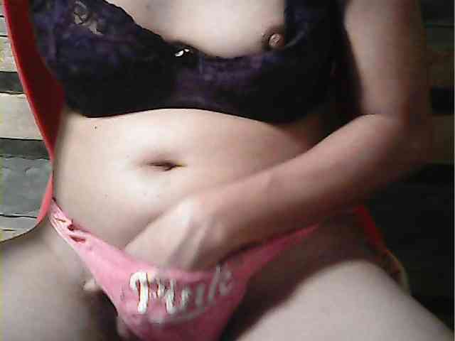 HornyNica webcam