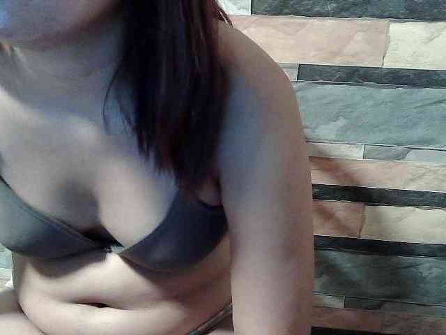 HornyNica webcam