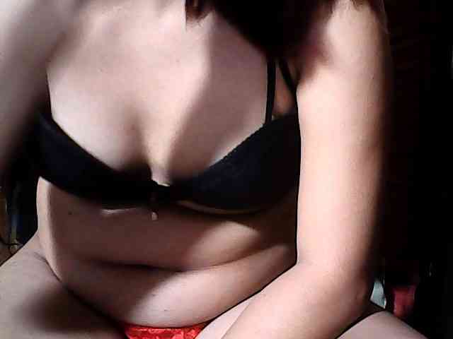 HornyNica webcam