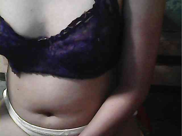 HornyNica webcam