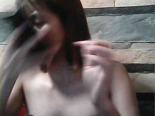 HornyNica webcam