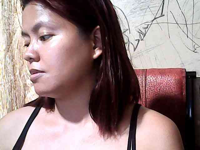 HornyNica webcam