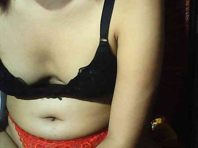 HornyNica webcam