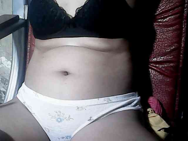 HornyNica webcam