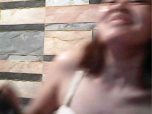 HornyNica webcam