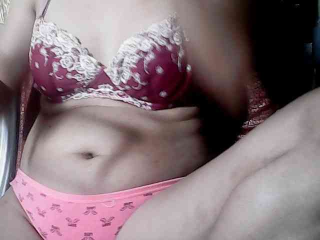 HornyNica webcam