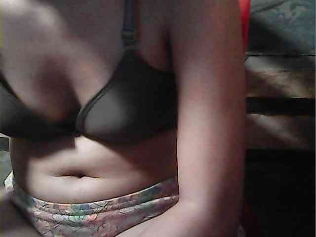 HornyNica webcam