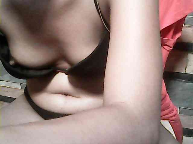 HornyNica webcam