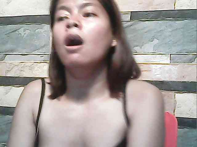 flowerhairypinay Live Webcam on BongaCams