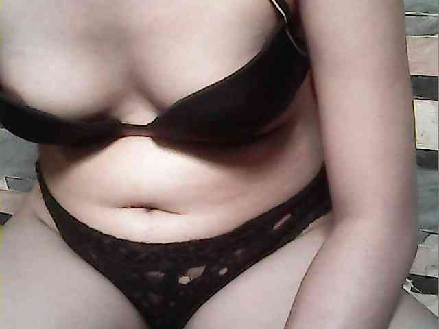HornyNica webcam