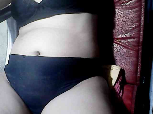 HornyNica webcam