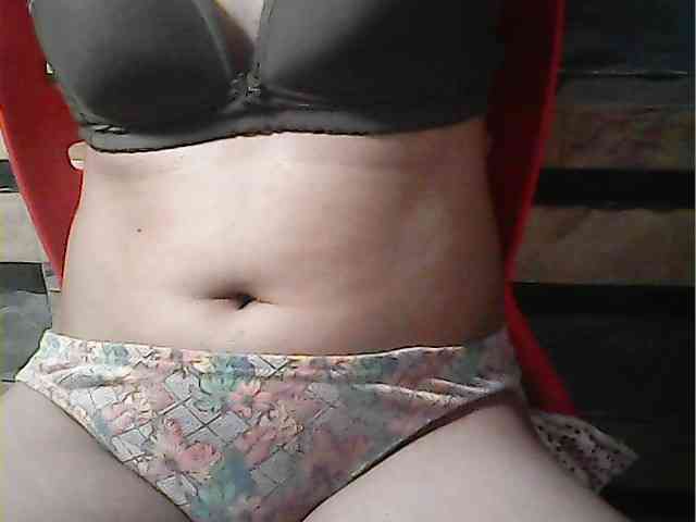 HornyNica webcam