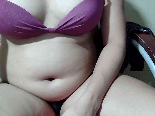 HornyNica webcam