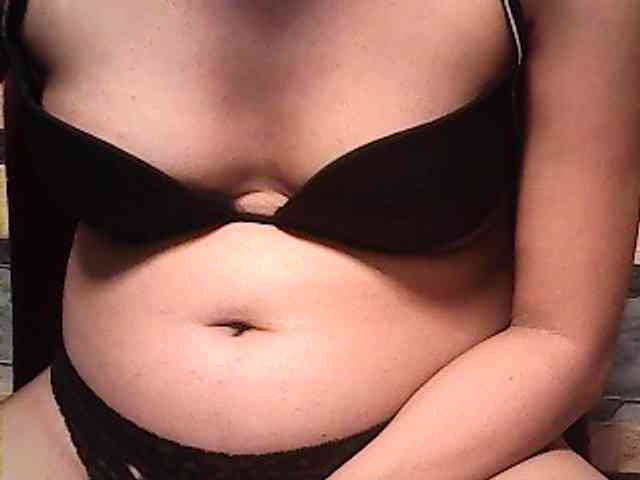 HornyNica webcam