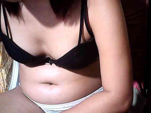 HornyNica webcam
