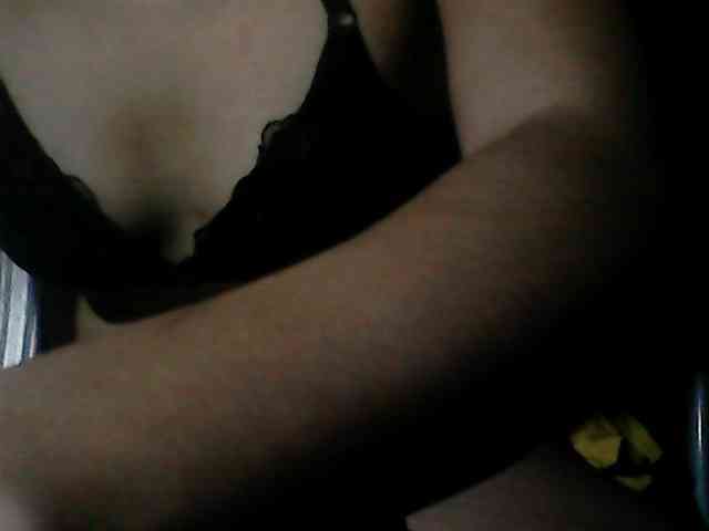 HornyNica webcam