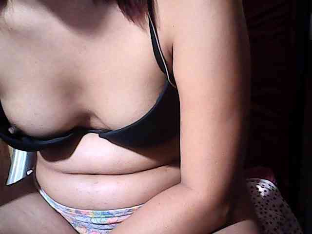 HornyNica webcam