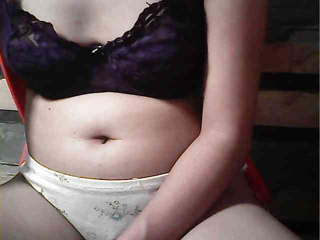 HornyNica webcam