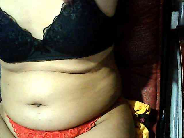 HornyNica webcam