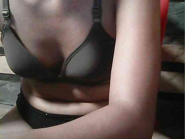 HornyNica webcam