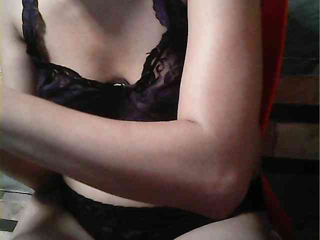 HornyNica webcam
