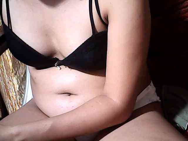 HornyNica webcam