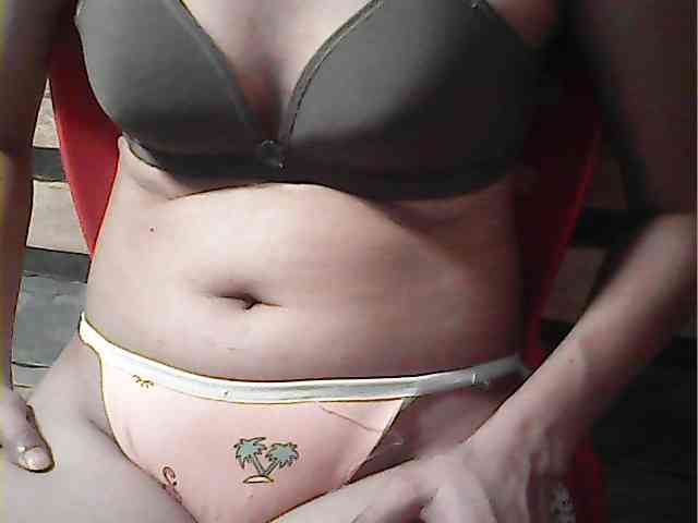 HornyNica webcam