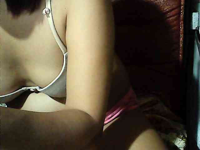 HornyNica webcam