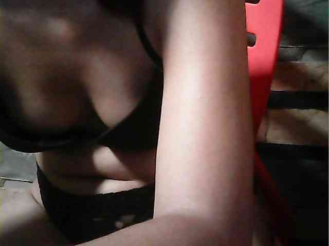 HornyNica webcam