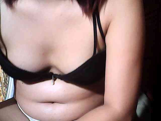 HornyNica webcam