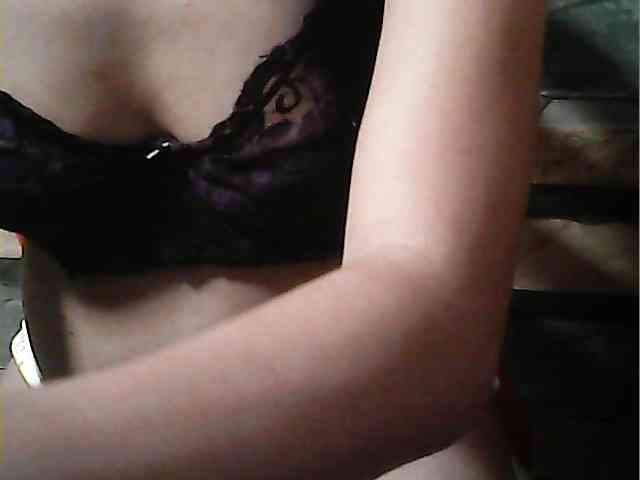 HornyNica webcam