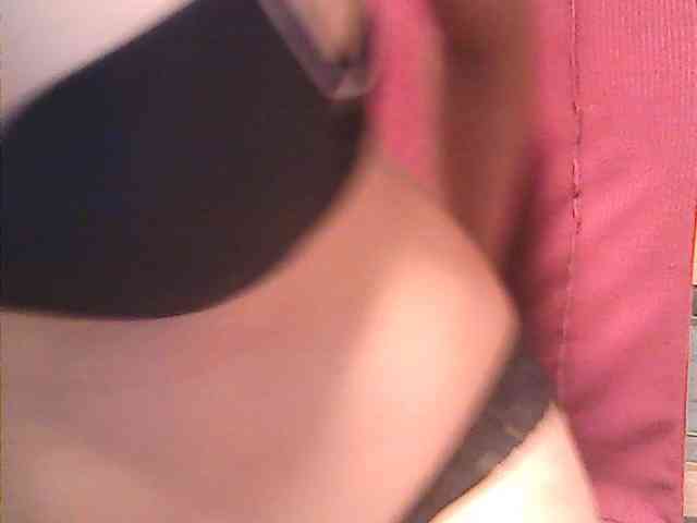 HornyNica webcam