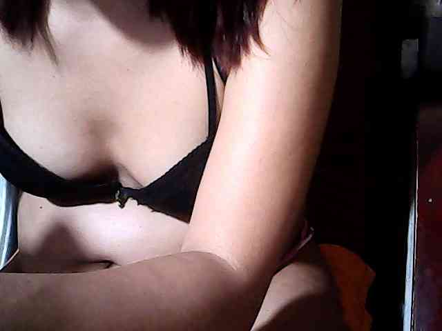HornyNica webcam