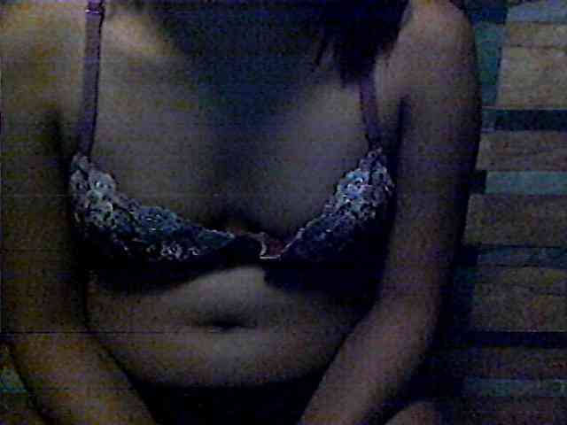 HornyNica webcam