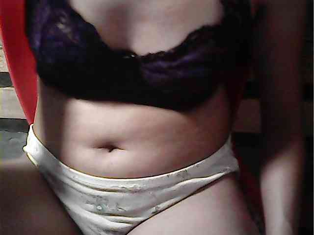 HornyNica webcam