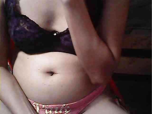 HornyNica webcam