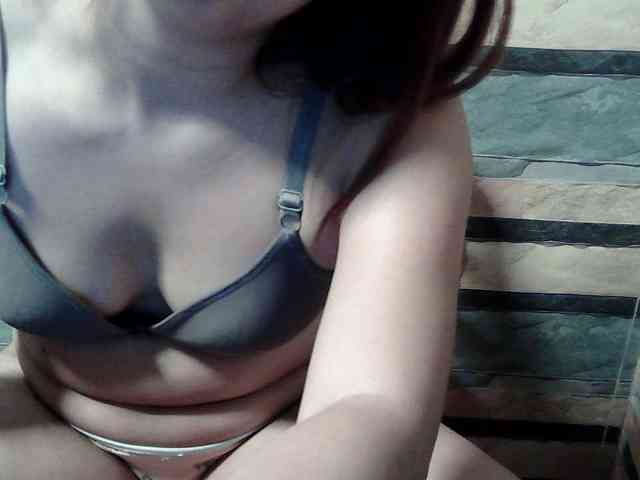 HornyNica webcam