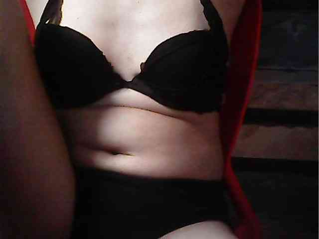 HornyNica webcam