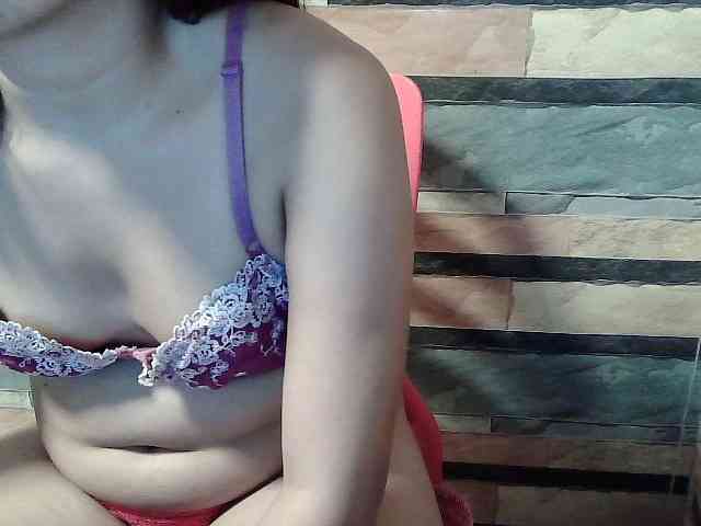 HornyNica webcam
