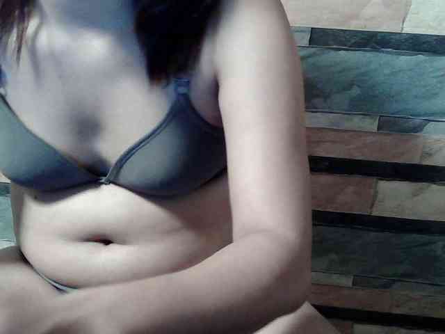 HornyNica webcam
