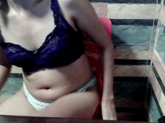 HornyNica webcam