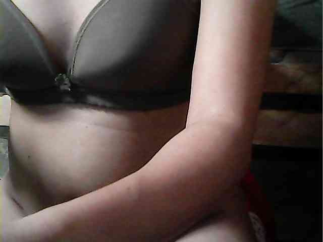 HornyNica webcam