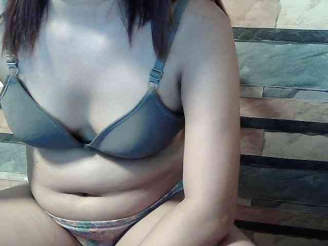 HornyNica webcam