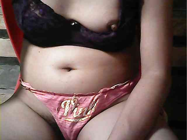 HornyNica webcam